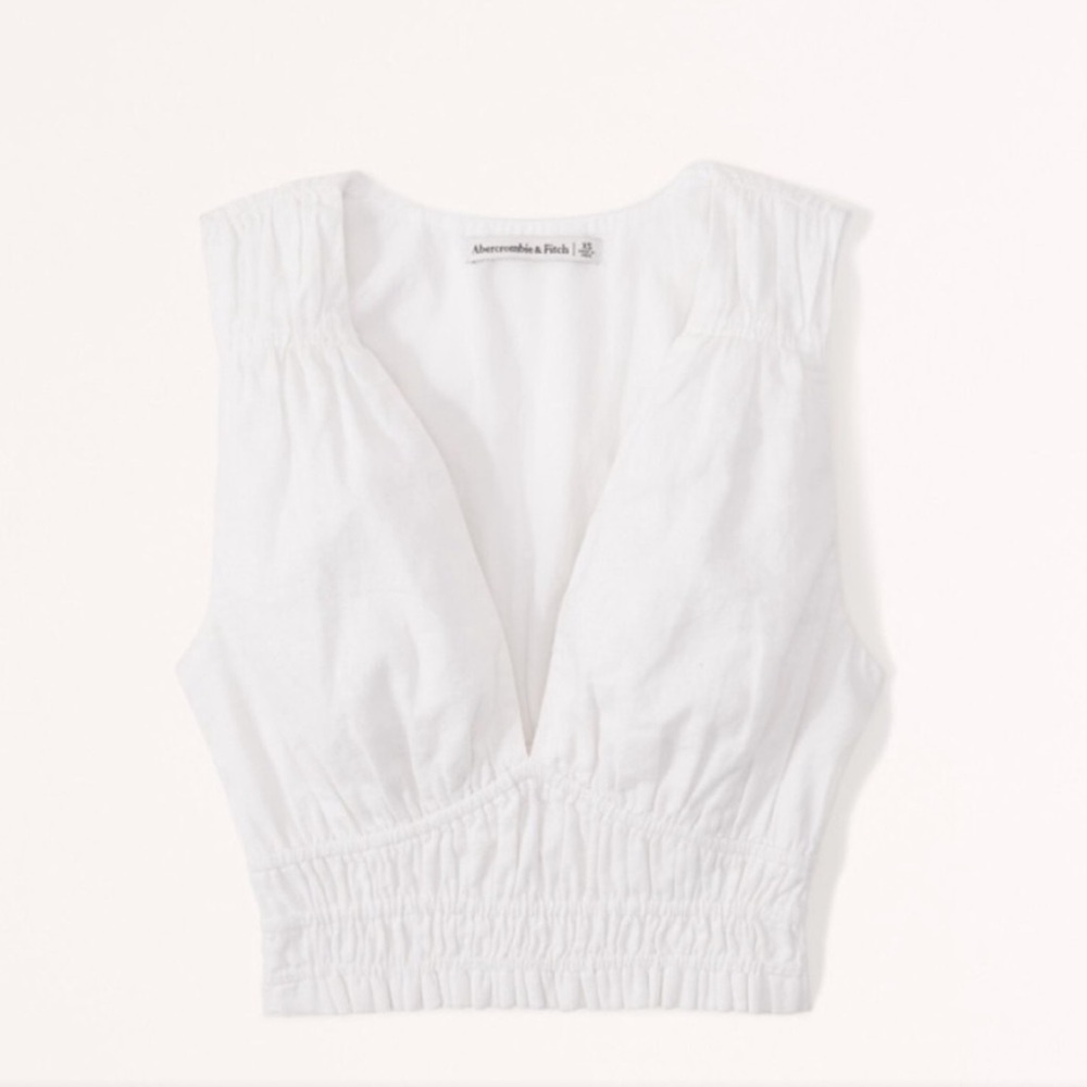 Abercrombie & Fitch White Cropped V-Neck Tank Top